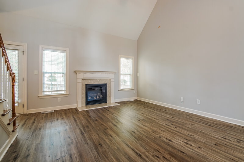 2,135/Mo, 169 North Farm Dr Clayton, NC 27527 Living Room View 2