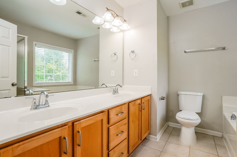 2,205/Mo, 2327 Spruce Shadows Ln Raleigh, NC 27614 Main Bathroom View