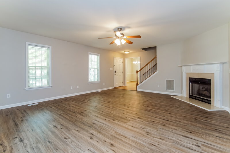 2,315/Mo, 109 Mayflower Way Clayton, NC 27527 Living Room View 2