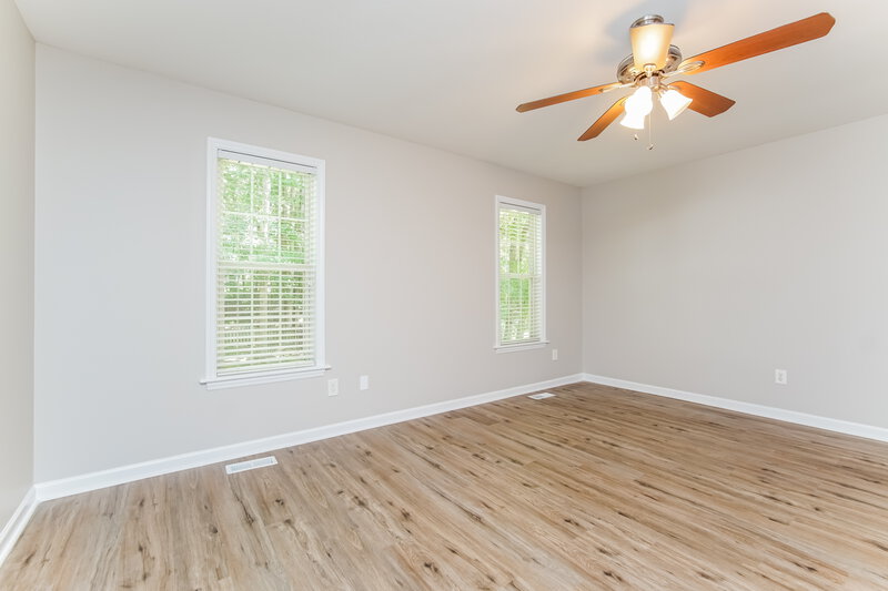 2,315/Mo, 109 Mayflower Way Clayton, NC 27527 Main Bedroom View 2