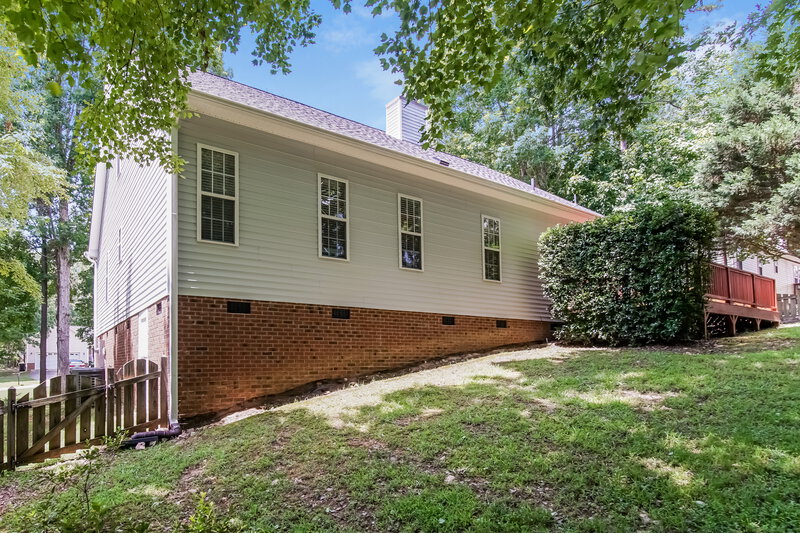 2,315/Mo, 109 Mayflower Way Clayton, NC 27527 Rear View 2