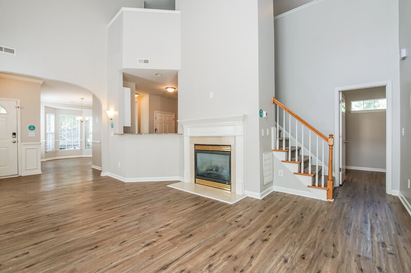 2,215/Mo, 2016 Betry Pl Raleigh, NC 27603 Living Room View 2