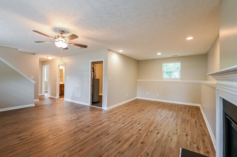 2,615/Mo, 3000 Basswood Dr Raleigh, NC 27610 Living Room View 2