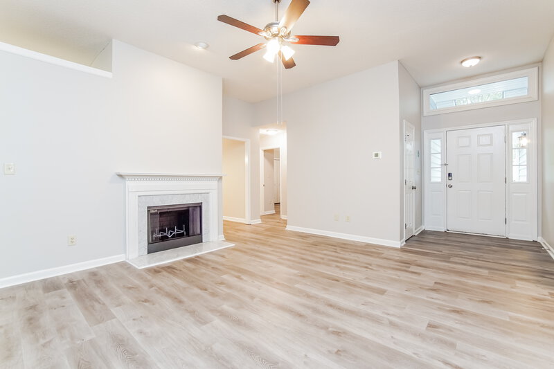 2,105/Mo, 4700 Hunt Manor Ct Raleigh, NC 27616 Living Room View 3