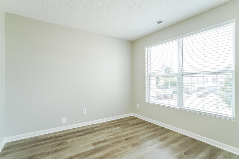 2,050/Mo, 2912 Mark Oak Ct Raleigh, NC 27610 Bedroom View 2