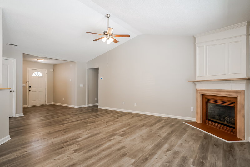 2,200/Mo, 204 Yellow Jasmine Path Apex, NC 27502 Living Room View