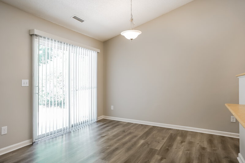2,200/Mo, 204 Yellow Jasmine Path Apex, NC 27502 Dining Room View