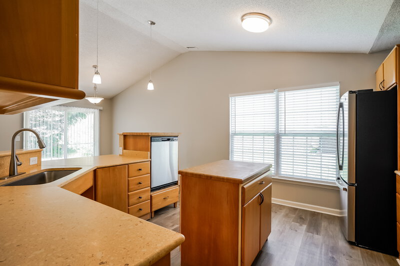 2,200/Mo, 204 Yellow Jasmine Path Apex, NC 27502 Kitchen View 2