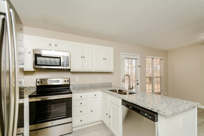 1,690/Mo, 501 Lockwood Dr Wilson's Mills, NC 27527 Kitchen View 2