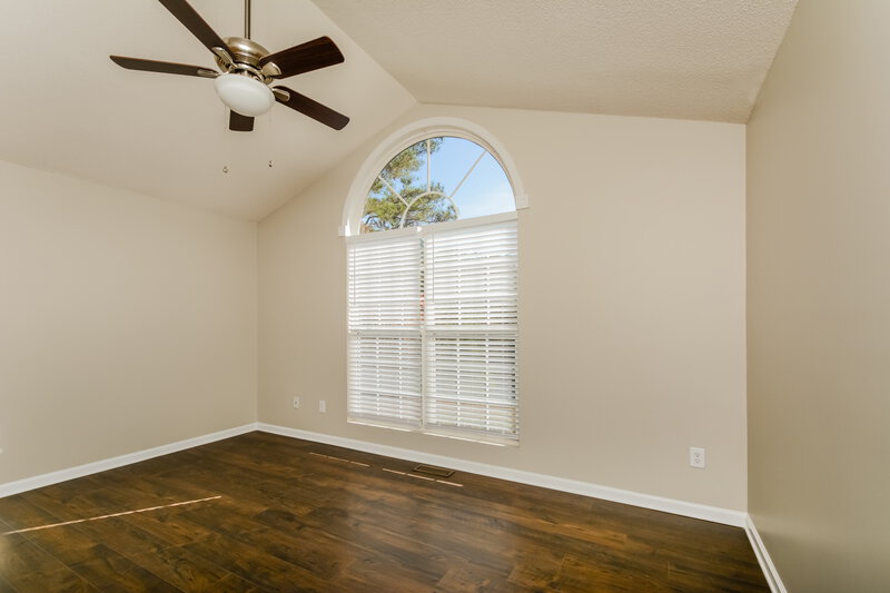 1,690/Mo, 501 Lockwood Dr Wilson's Mills, NC 27527 Main Bedroom View