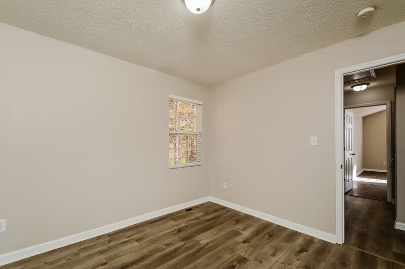 1,690/Mo, 501 Lockwood Dr Wilson's Mills, NC 27527 Bedroom View 2