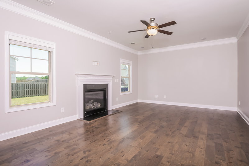 2,365/Mo, 410 Sugarpine Trl Clayton, NC 27520 Living Room View