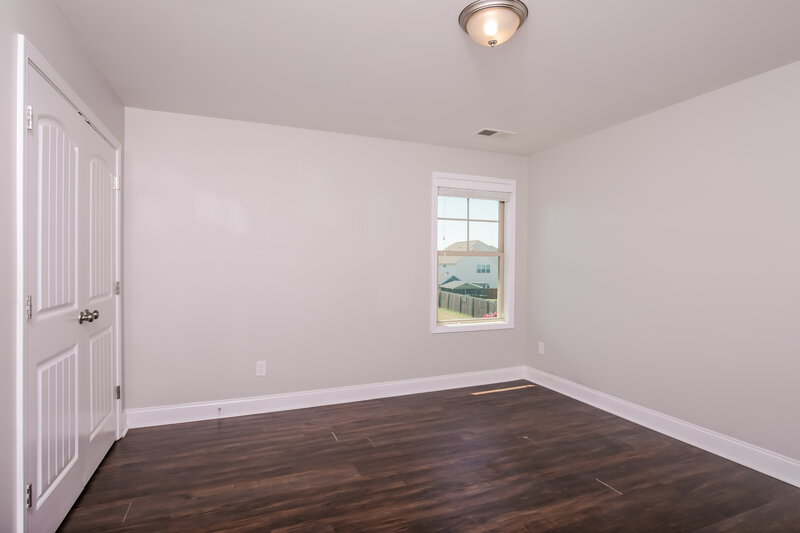 2,365/Mo, 410 Sugarpine Trl Clayton, NC 27520 Bedroom View