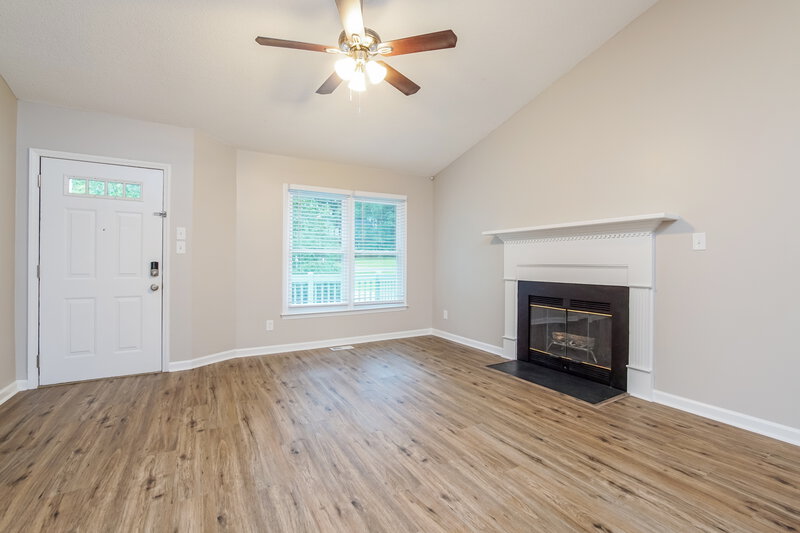 1,735/Mo, 107 Dwelling Pl Knightdale, NC 27545 Living Room View