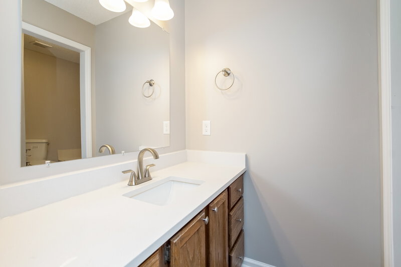 1,735/Mo, 107 Dwelling Pl Knightdale, NC 27545 Main Bathroom View