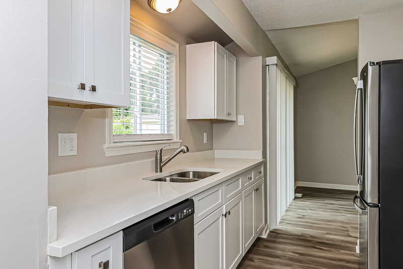 1,695/Mo, 2332 Quartz Ct Raleigh, NC 27610 Kitchen View