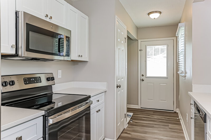 1,695/Mo, 2332 Quartz Ct Raleigh, NC 27610 Kitchen View 2