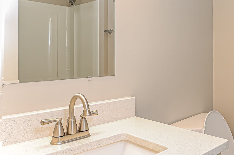 1,695/Mo, 2332 Quartz Ct Raleigh, NC 27610 Bathroom View