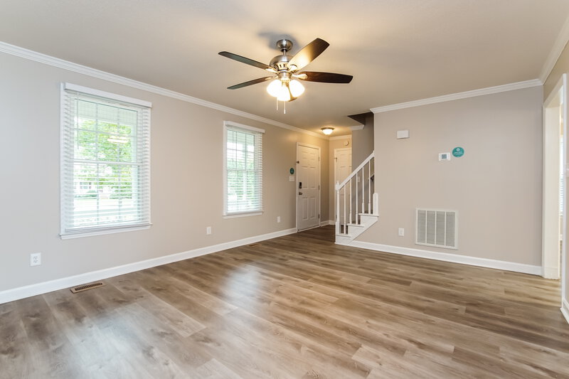 2,105/Mo, 925 Fairlong Rd Wake Forest, NC 27587 Living Room View