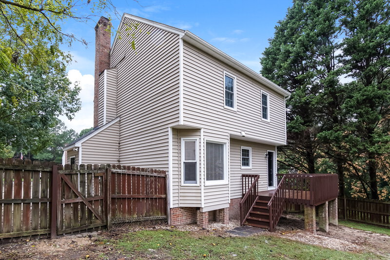 2,105/Mo, 925 Fairlong Rd Wake Forest, NC 27587 Rear View