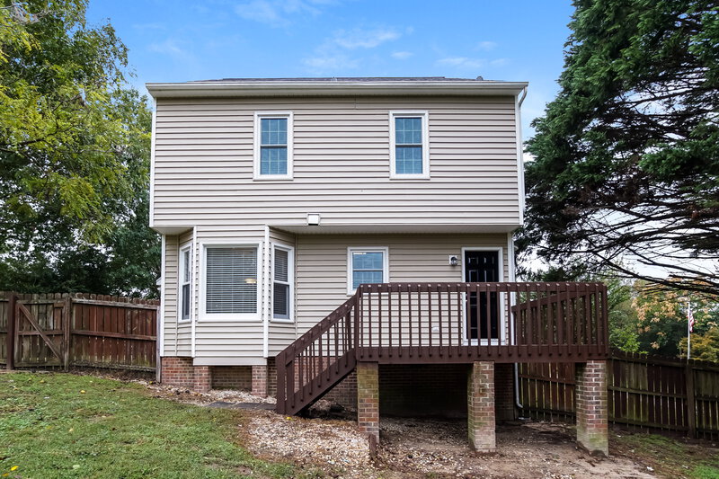 2,105/Mo, 925 Fairlong Rd Wake Forest, NC 27587 Rear View 2