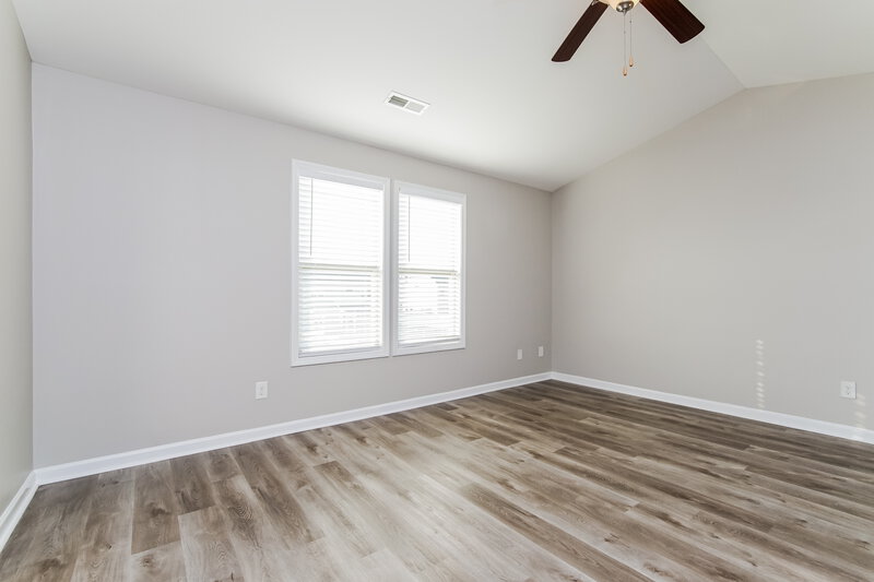 2,230/Mo, 255 Darecrest Ln Wendell, NC 27591 Main Bedroom View