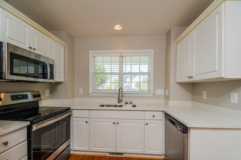 1,760/Mo, 3626 Enduring Freedom Dr Raleigh, NC 27610 Kitchen View 2