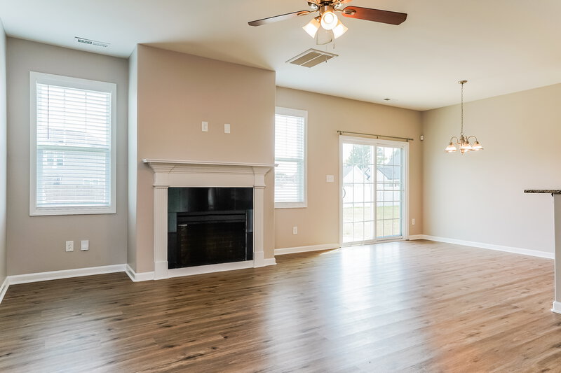 2,305/Mo, 238 Grovemere Ln Wendell, NC 27591 Living Room View