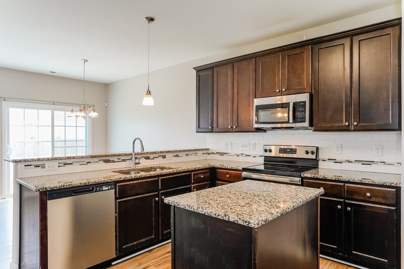 2,305/Mo, 238 Grovemere Ln Wendell, NC 27591 Kitchen View 2