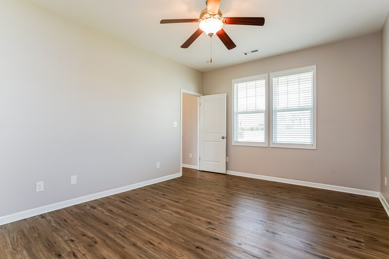 2,305/Mo, 238 Grovemere Ln Wendell, NC 27591 Main Bedroom View 2