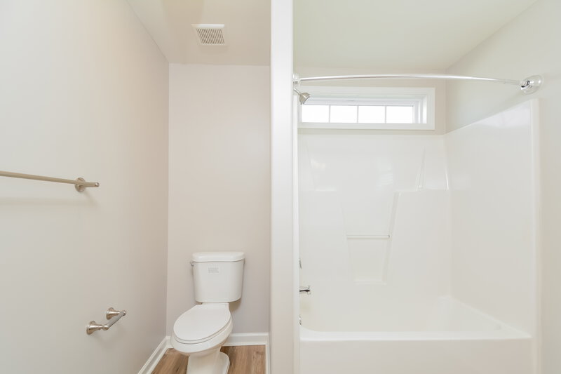 2,415/Mo, 238 Grovemere Ln Wendell, NC 27591 Bathroom View