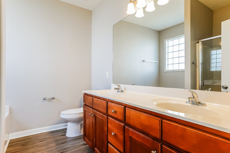 2,305/Mo, 238 Grovemere Ln Wendell, NC 27591 Bathroom View
