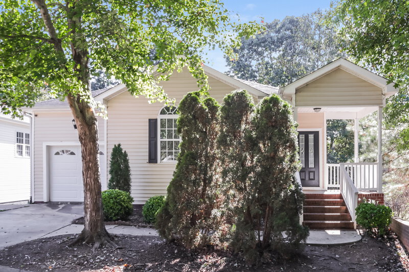 2,020/Mo, 1036 N Main St Wake Forest, NC 27587 External View