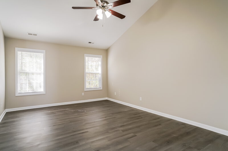 2,165/Mo, 8039 Marsh Hollow Dr Raleigh, NC 27616 Main Bedroom View 2