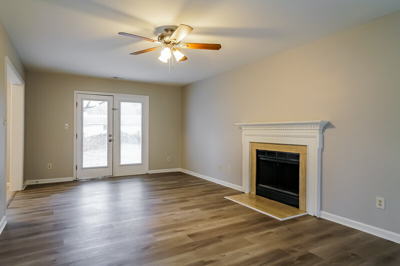 2,770/Mo, 4512 Ashmont Ct Raleigh, NC 27616 Living Room View