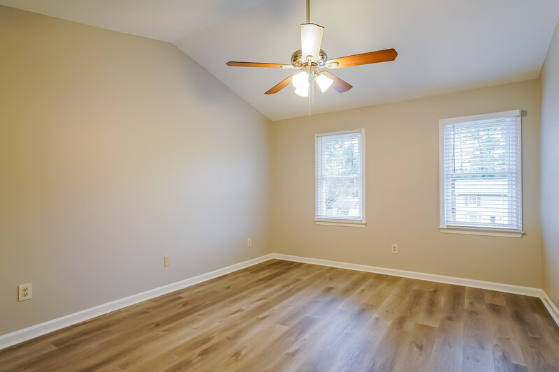 2,770/Mo, 4512 Ashmont Ct Raleigh, NC 27616 Main Bedroom View