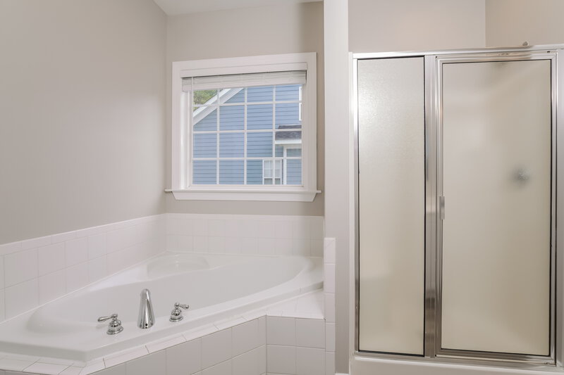 2,395/Mo, 8537 Battery Crest Ln Wake Forest, NC 27587 Main Bathroom View 2
