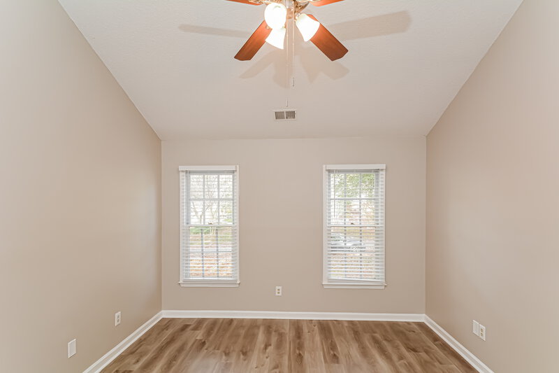 2,095/Mo, 3416 Scotch Dr Raleigh, NC 27616 Main Bedroom View 2