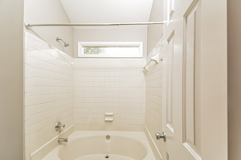 2,095/Mo, 3416 Scotch Dr Raleigh, NC 27616 Walk In Closet View