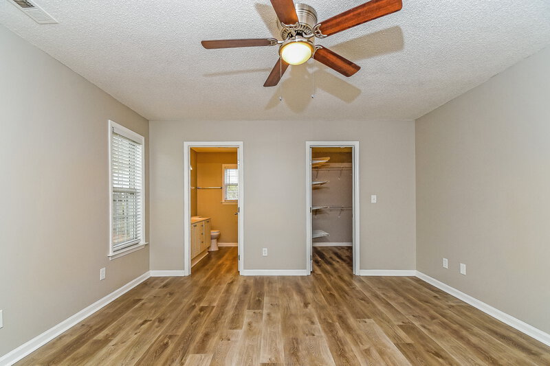 2,110/Mo, 2143 Castle Pines Dr Raleigh, NC 27604 Main Bedroom View 2