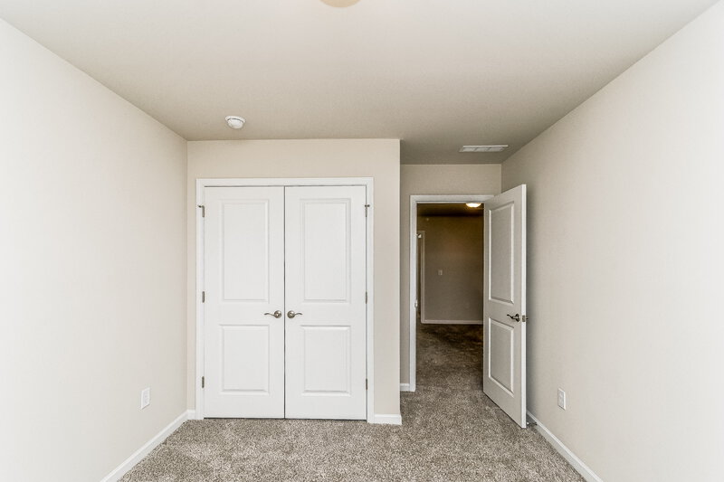 1,615/Mo, 206 Brook Farm Ln Fuquay Varina, NC 27526 Bedroom View 2