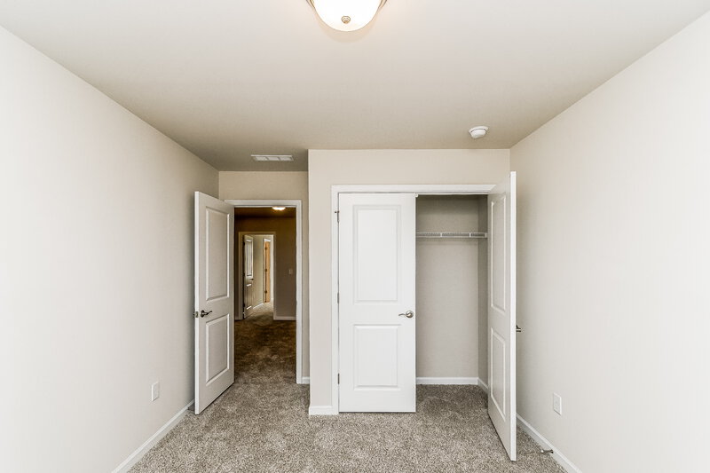 1,615/Mo, 206 Brook Farm Ln Fuquay Varina, NC 27526 Bedroom View 4