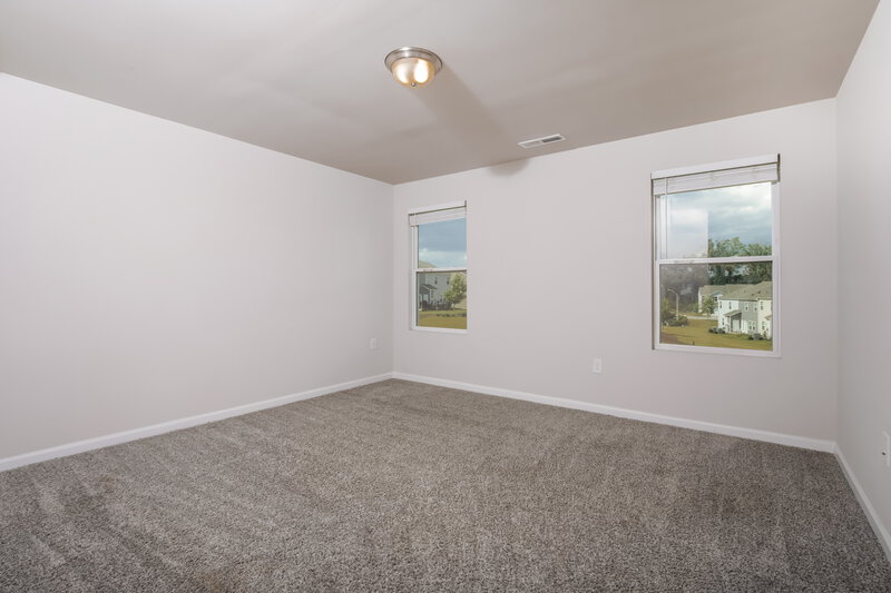 1,800/Mo, 217 Brook Farm Ln Fuquay Varina, NC 27526 Main Bedroom View