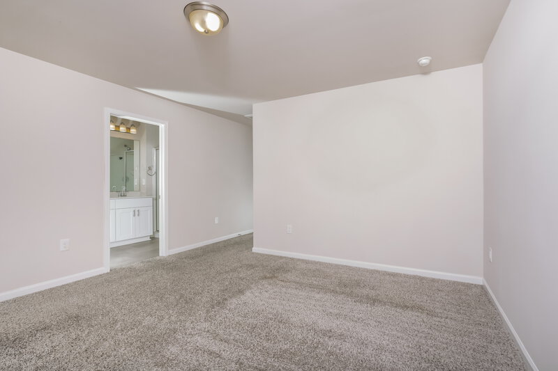 1,800/Mo, 217 Brook Farm Ln Fuquay Varina, NC 27526 Main Bedroom View 2