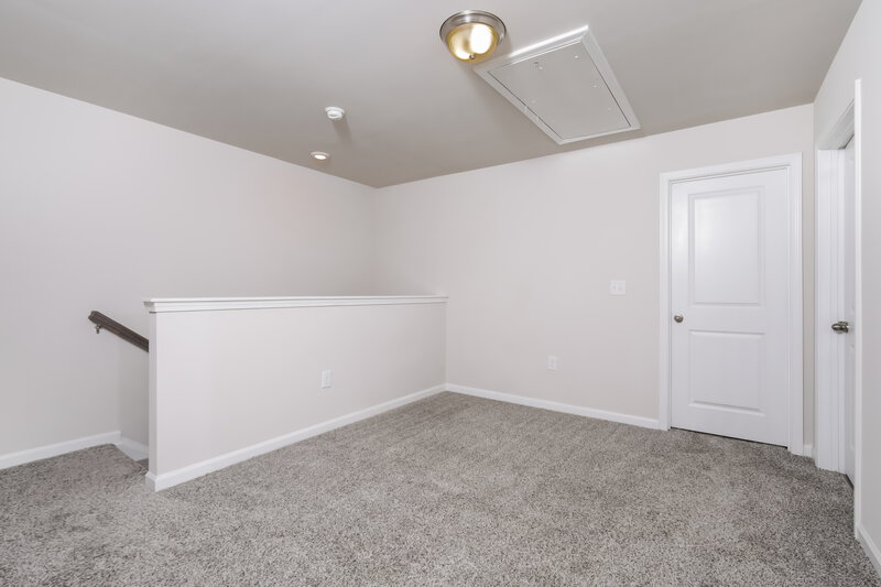 1,800/Mo, 217 Brook Farm Ln Fuquay Varina, NC 27526 Loft View