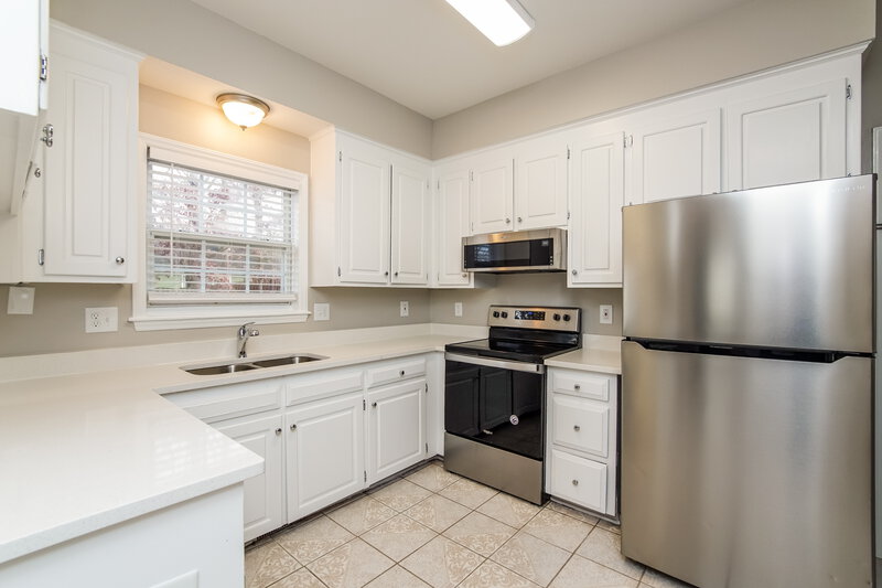 2,080/Mo, 6820 Coventry Ridge Rd Raleigh, NC 27616 Kitchen View