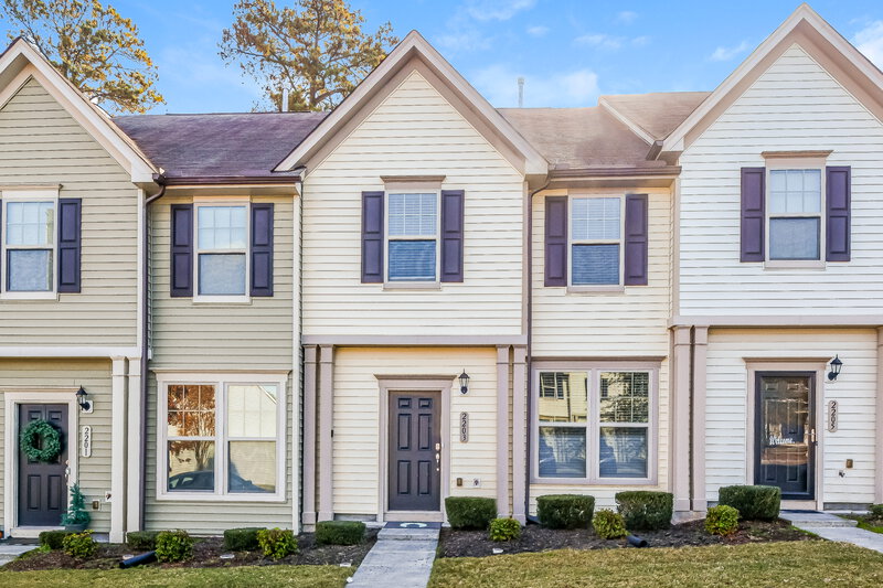 1,935/Mo, 2203 Sunny Cove Dr Raleigh, NC 27610 External View