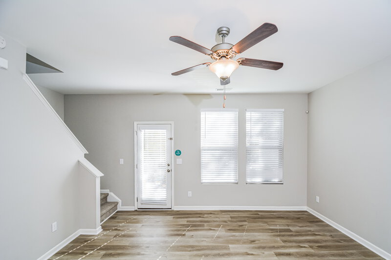 1,935/Mo, 2203 Sunny Cove Dr Raleigh, NC 27610 Living Room View