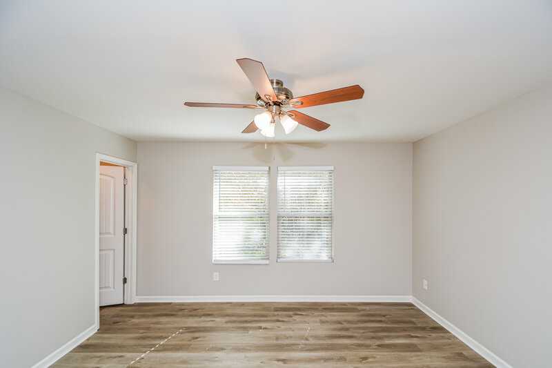 1,935/Mo, 2203 Sunny Cove Dr Raleigh, NC 27610 Main Bedroom View 2
