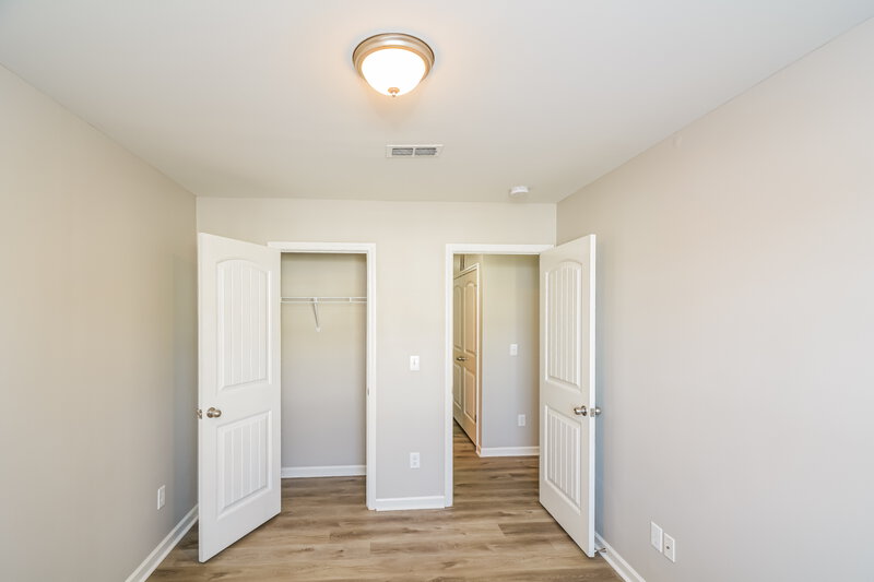 1,935/Mo, 2203 Sunny Cove Dr Raleigh, NC 27610 Bedroom View 5